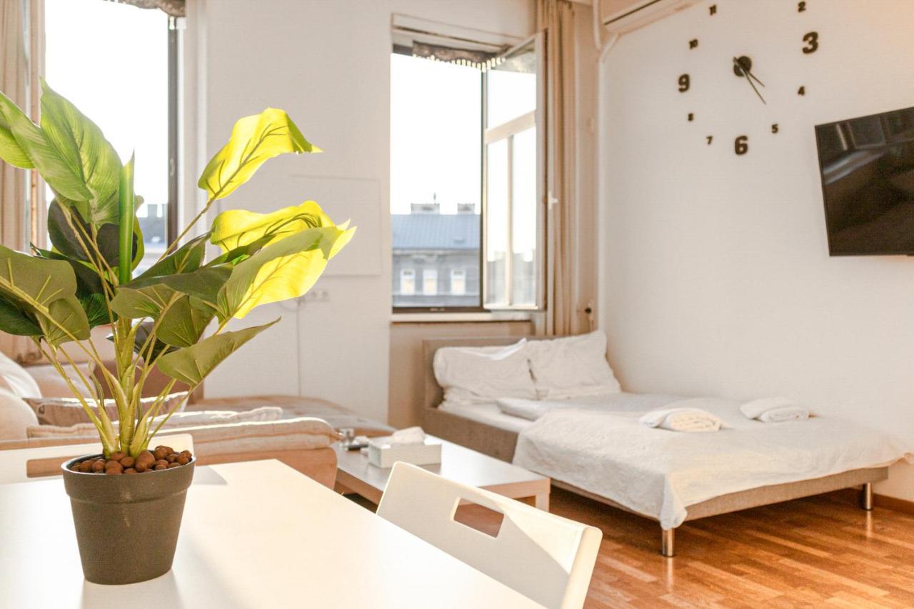 Joyful 2Br Shared Apt Near Millenium Tower & Danube River Wien Exteriör bild